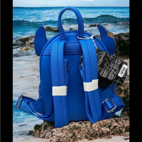 🆕 Loungefly Disney Lilo & Stitch Minimalist Stitch Figural Mini Backpack - Picture 3 of 3